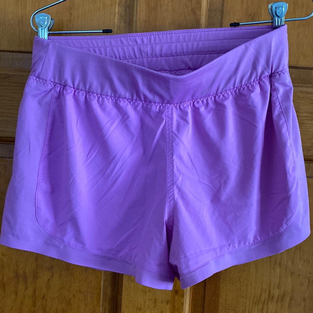 Athelta women’s Shorts size Small-EUC